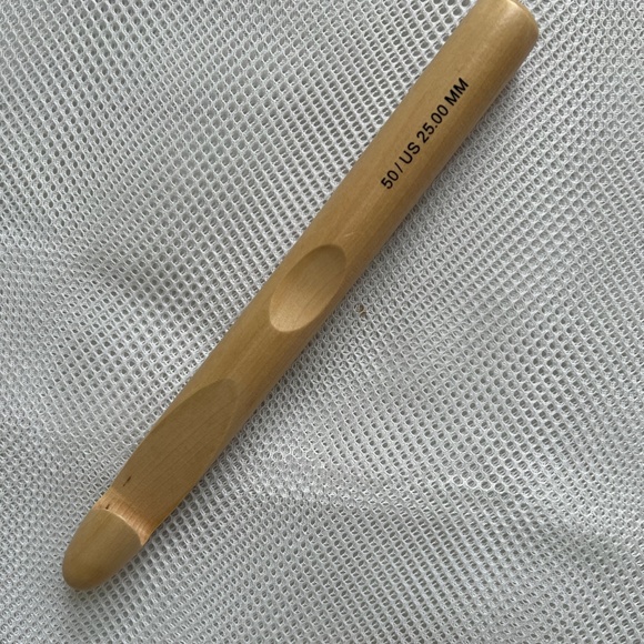 Crochet Hook Wood Size 50 US 25.00 mm Very Large - Picture 4 of 4